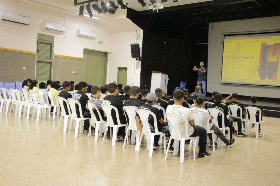 جماهيري رهط : محاضرة مميزة بعنوان “كيف تتحول الفكرة إلى مبادرة؟”
